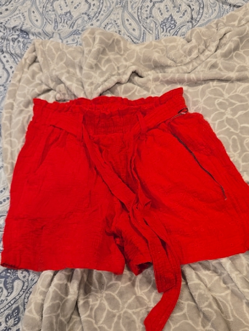 ❤️10/$30 New Without Tag Red Eyelette Shorts